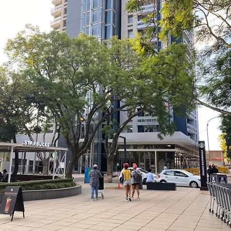 La One Rosebank Stay Johannesburg Exterior foto